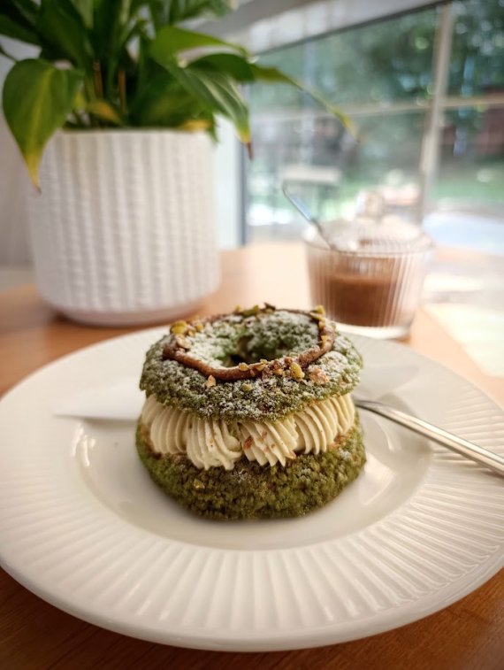 Pistáciový věneček "Paris Brest"